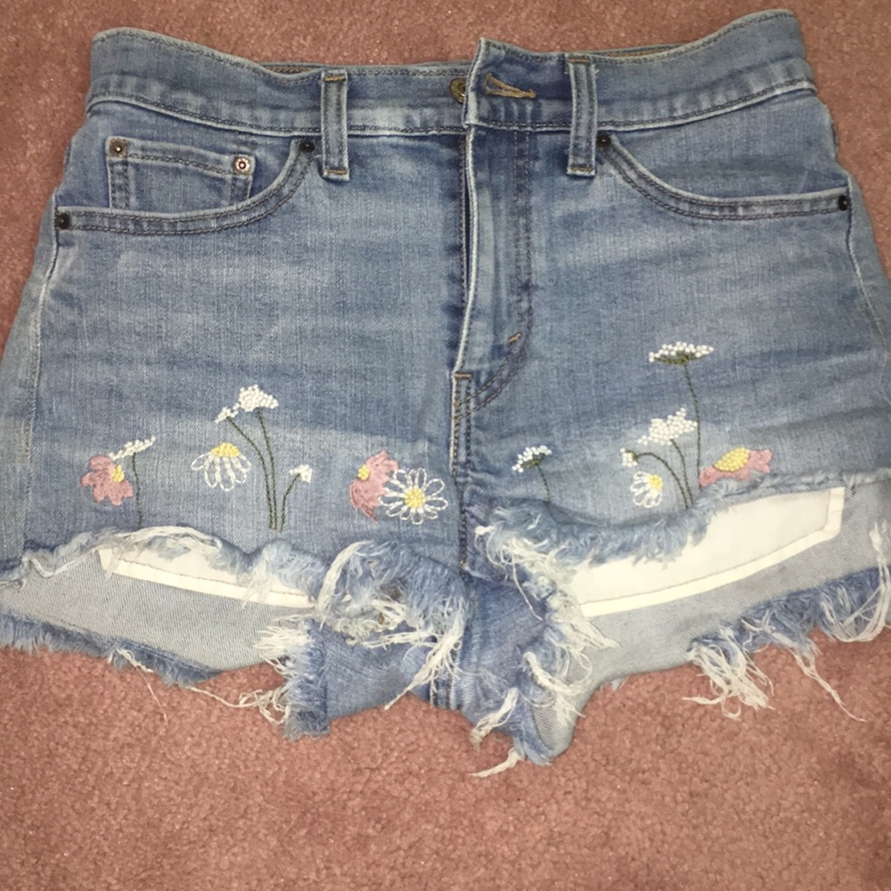 Levi's embroidered shorts